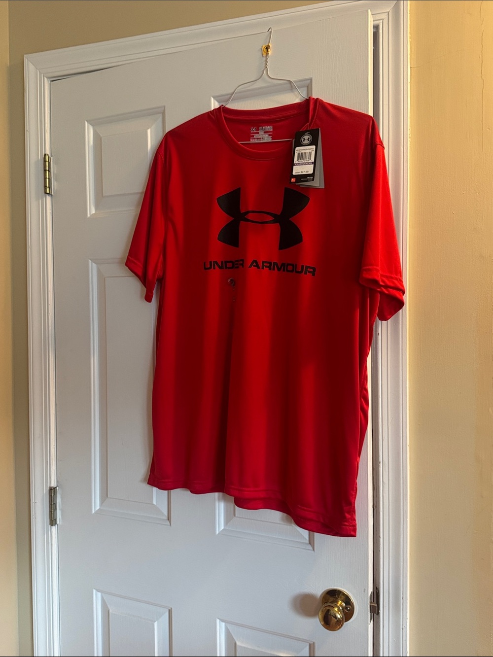 Under Armour Men’s Red Short Sleeve Performance Tee with Black Logo